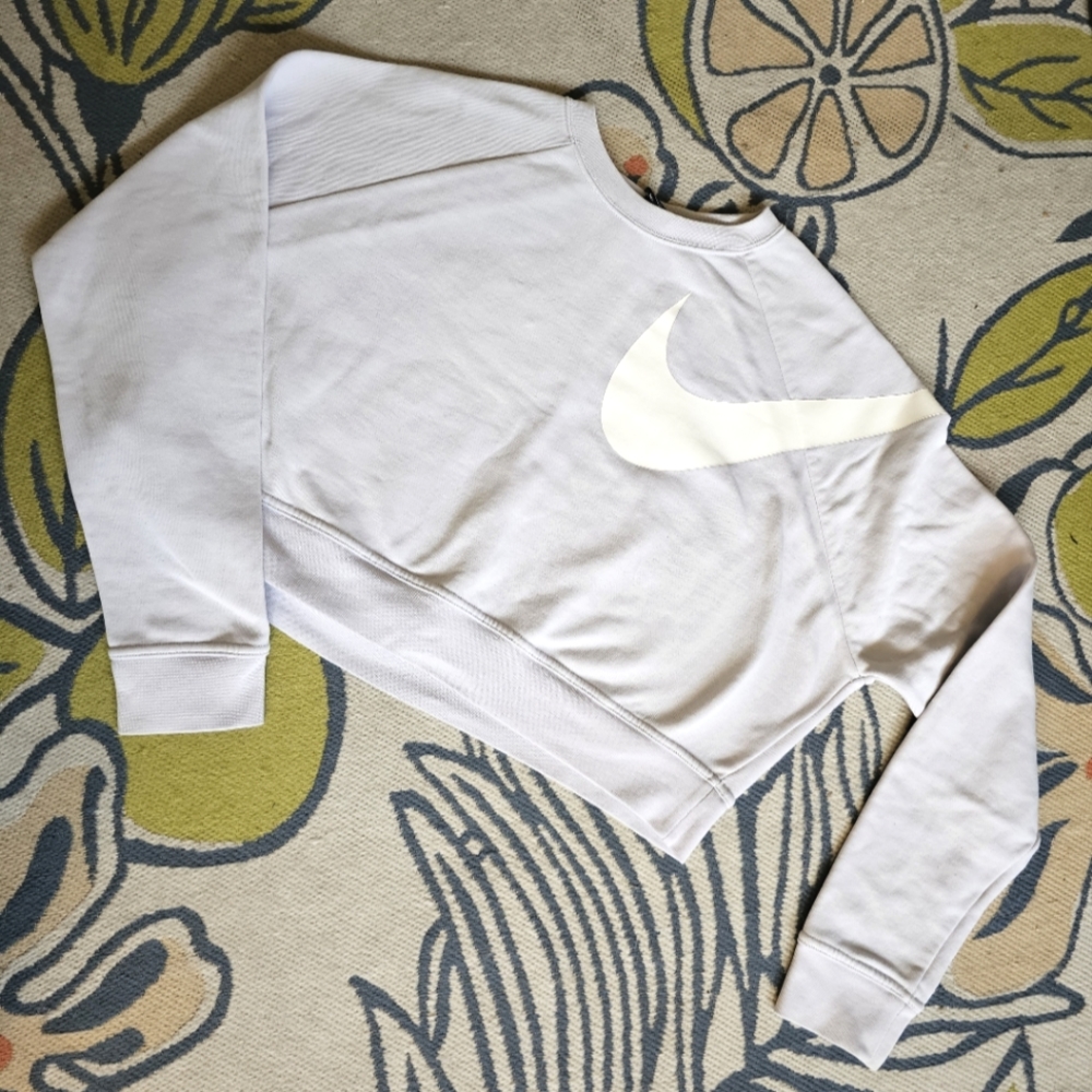 Nike Versa Grey Crop Sweatshirt